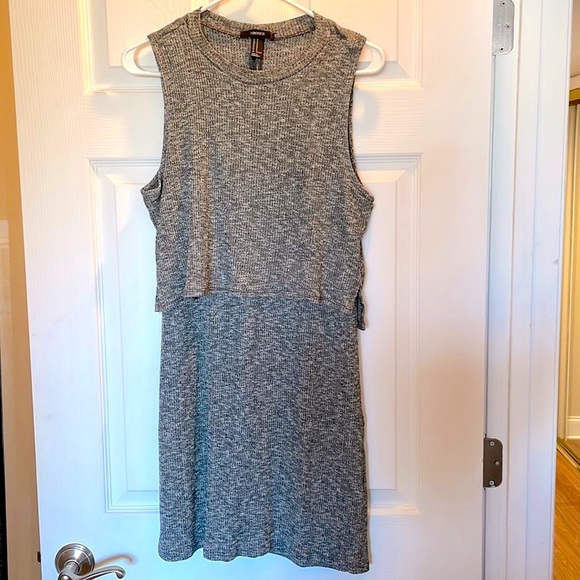 Forever 21 Dresses & Skirts - Sleeveless Dress